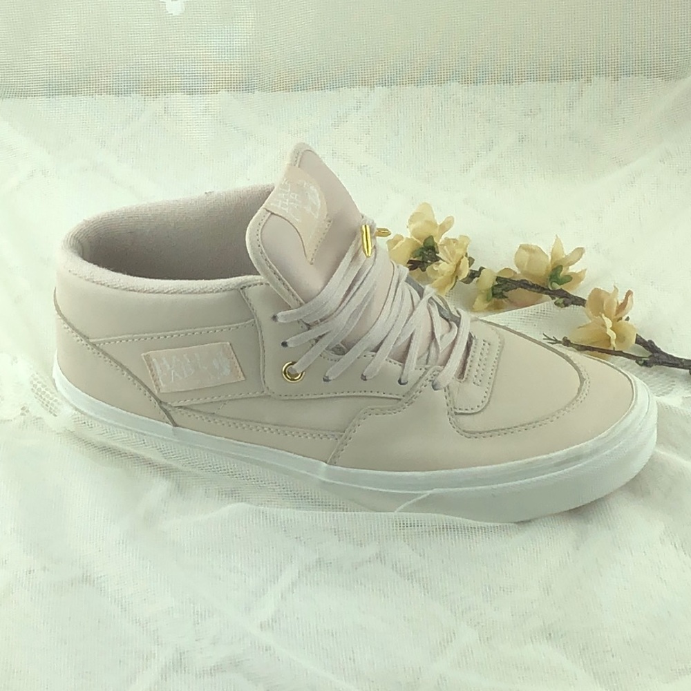Vans Half Cab Ultra Cush Skateboard Shoe